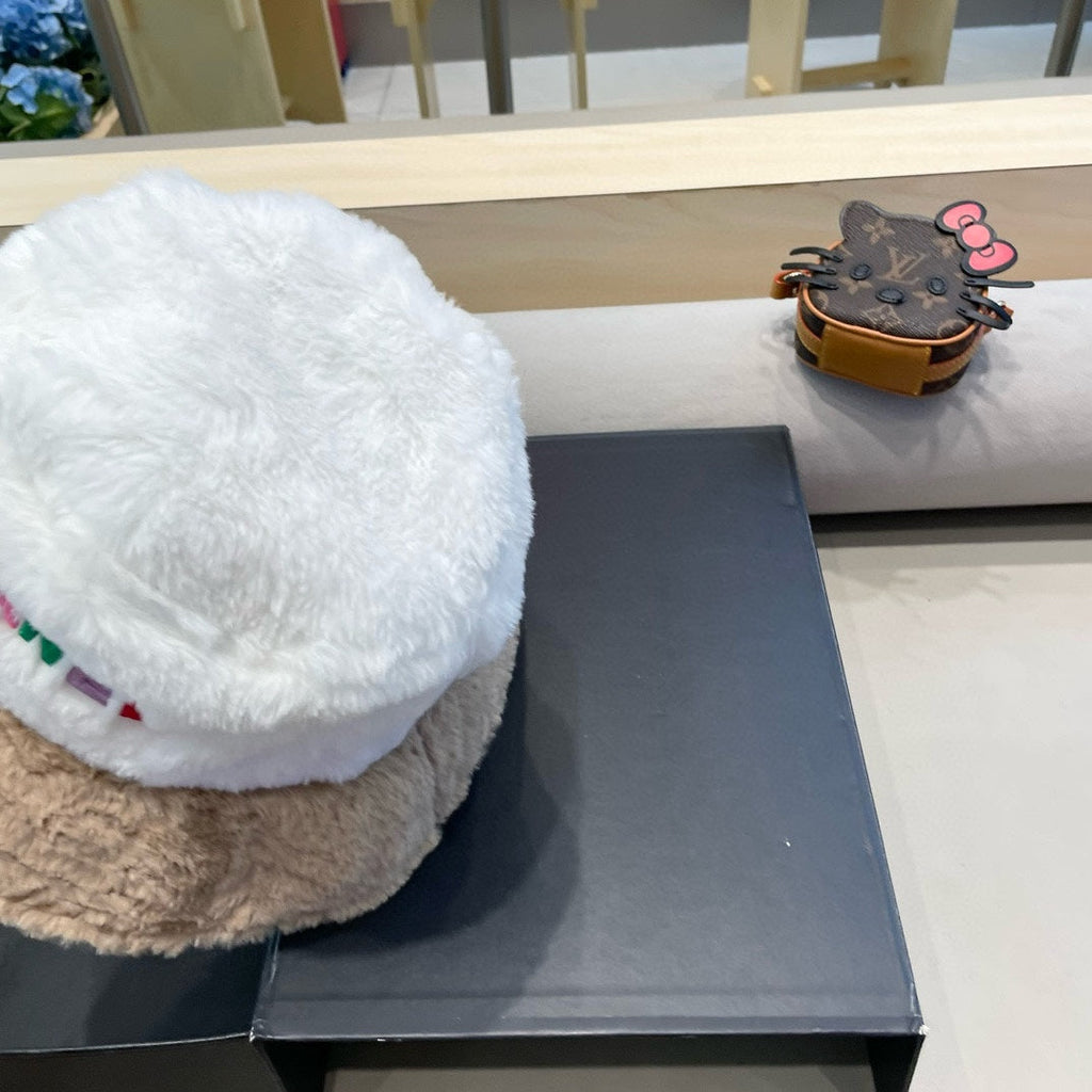 CHANEL BUCKET HAT IN WHITE MIX CAMEL BEIGE LAMB FUR 430219