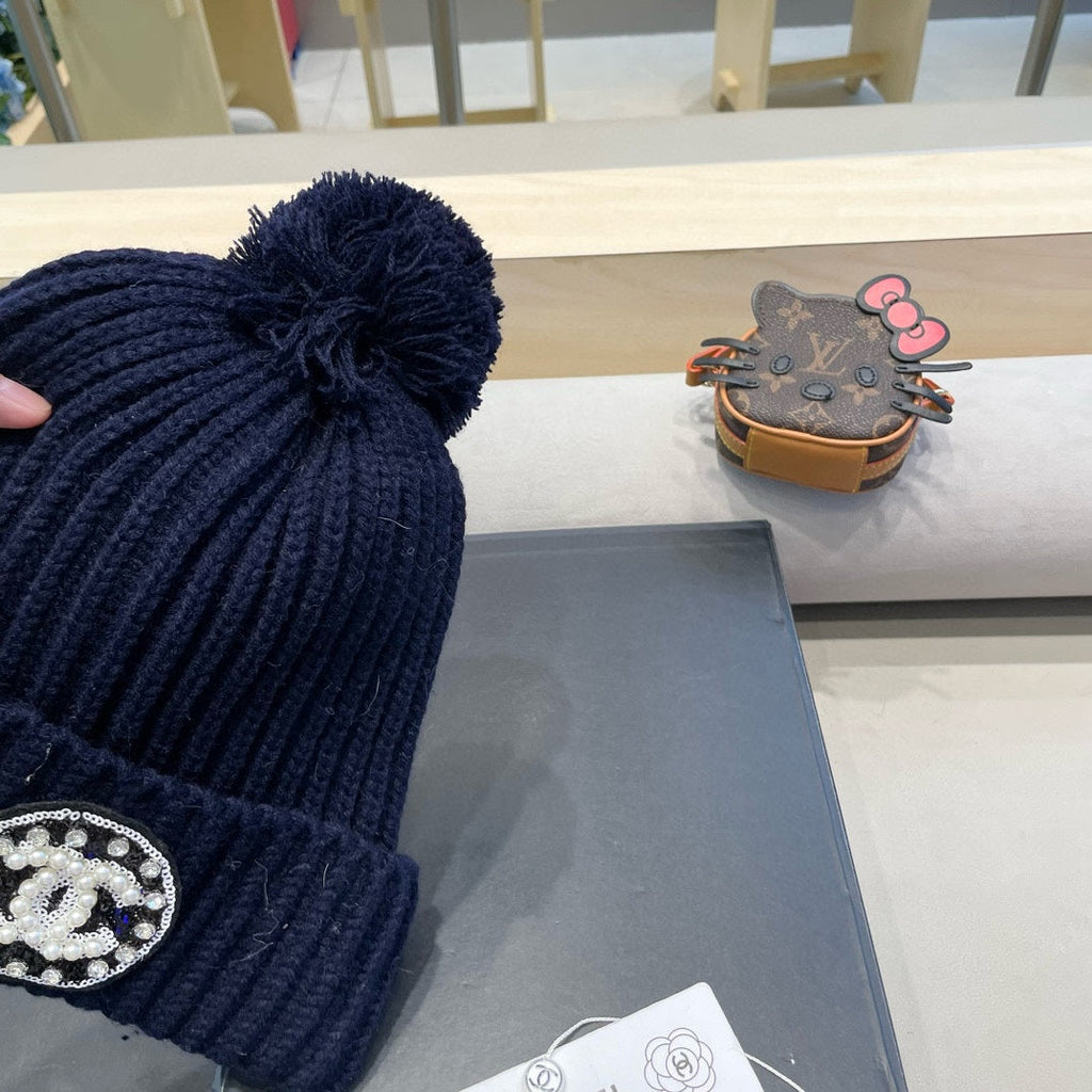 CHANEL KNIT BEANIE HAT IN NAVY BLUE WOOL 430241