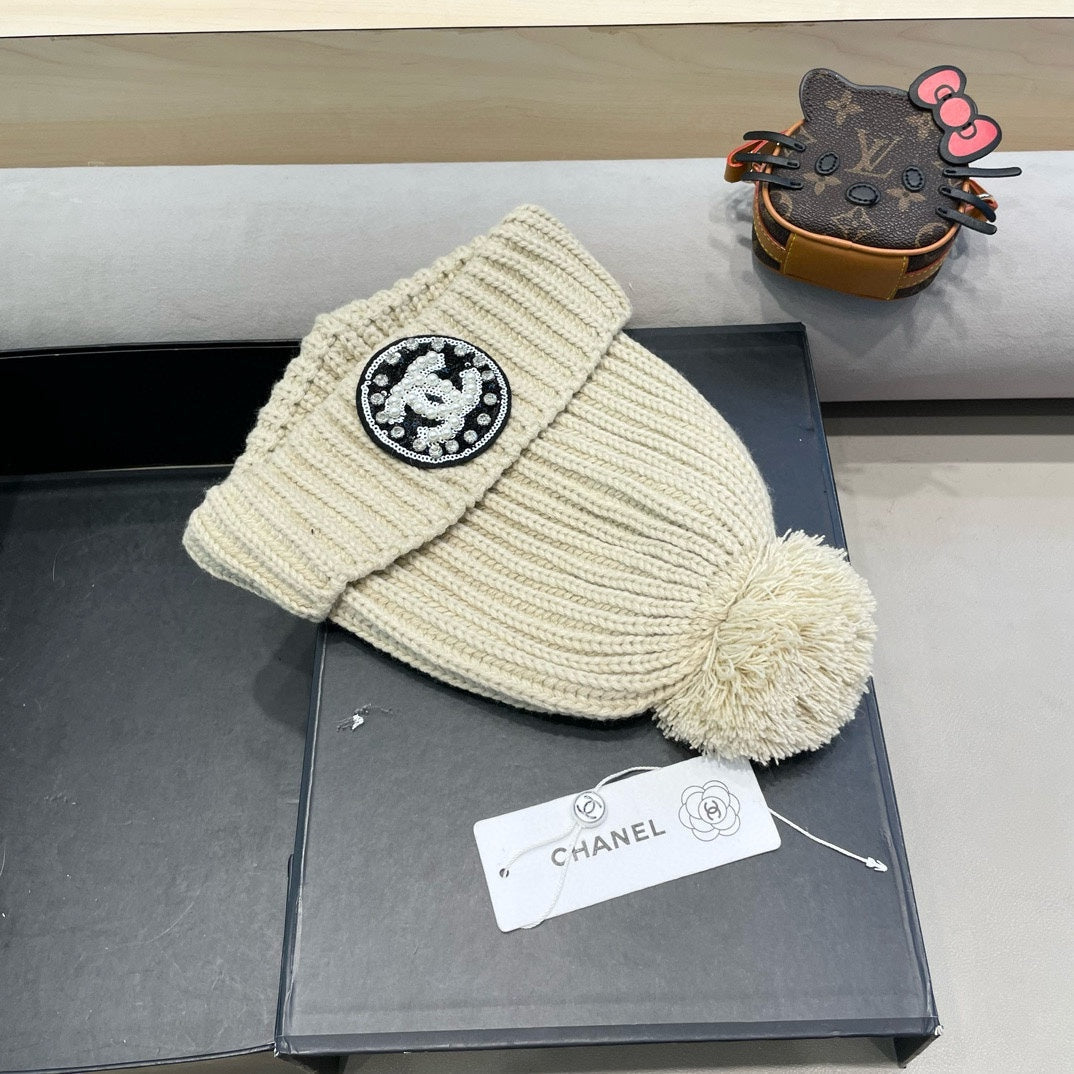 CHANEL KNIT BEANIE HAT IN BEIGE WOOL 430242