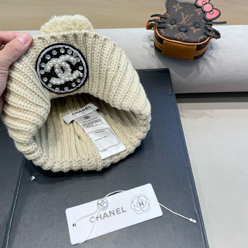 CHANEL KNIT BEANIE HAT IN BEIGE WOOL 430242