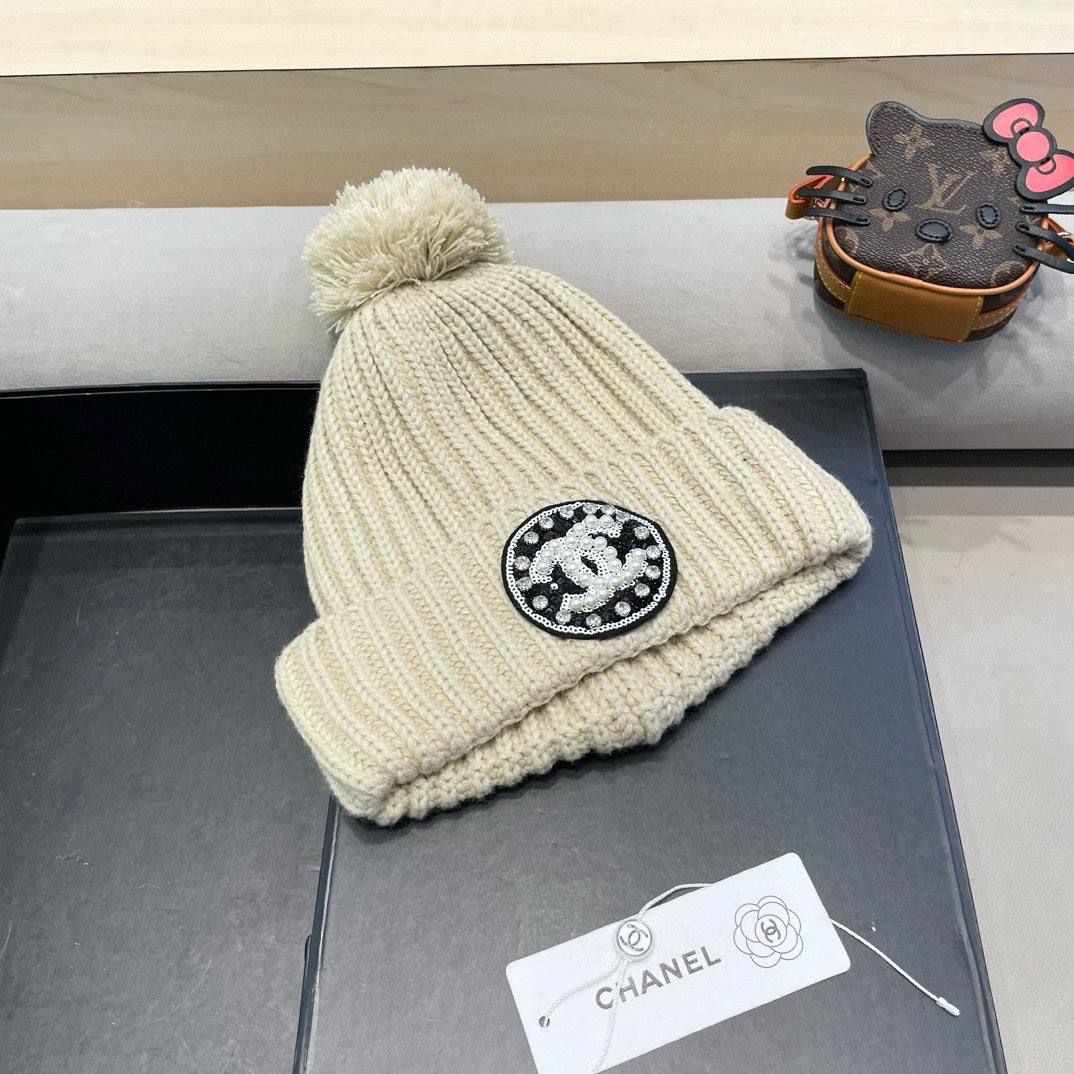 CHANEL KNIT BEANIE HAT IN BEIGE WOOL 430242