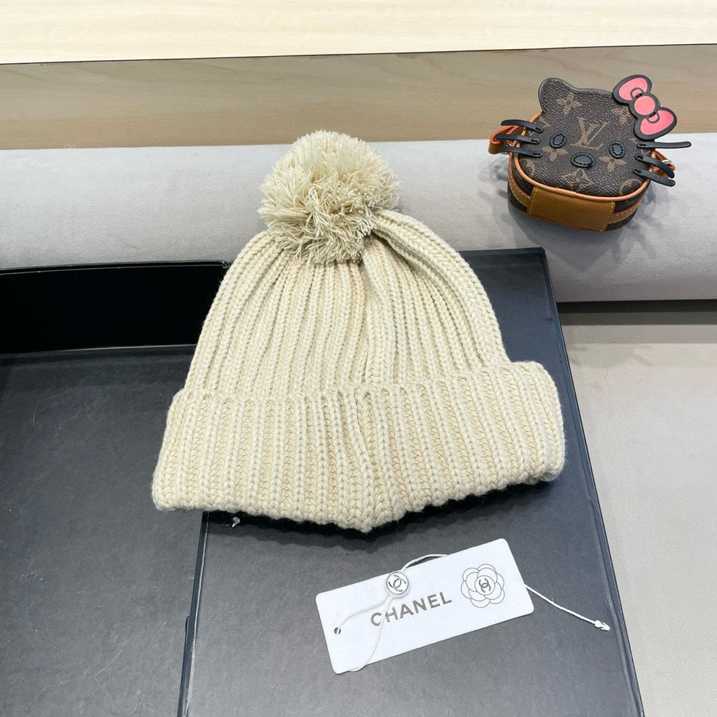 CHANEL KNIT BEANIE HAT IN BEIGE WOOL 430242