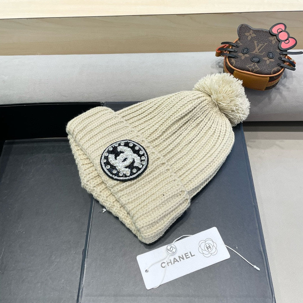 CHANEL KNIT BEANIE HAT IN BEIGE WOOL 430242