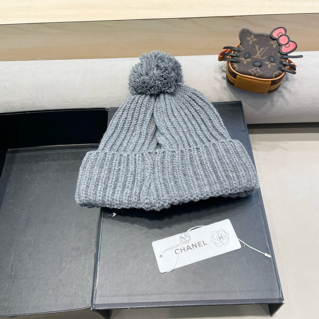 CHANEL KNIT BEANIE HAT IN SHARK GRAY WOOL 430243