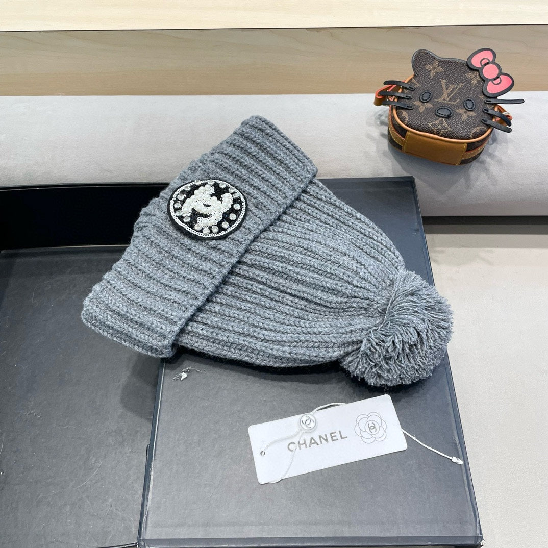 CHANEL KNIT BEANIE HAT IN SHARK GRAY WOOL 430243