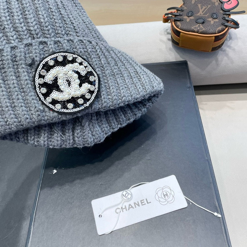 CHANEL KNIT BEANIE HAT IN SHARK GRAY WOOL 430243