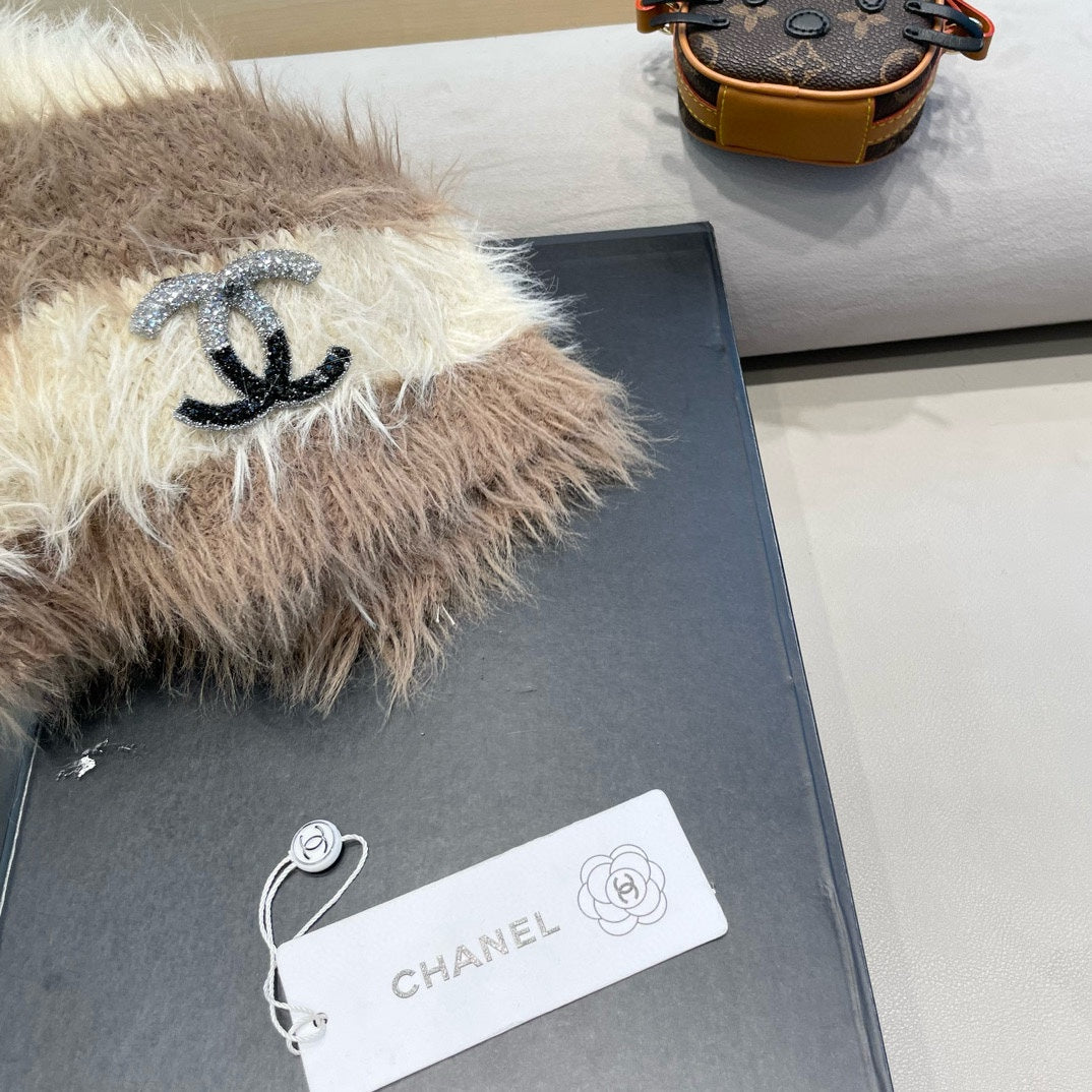 CHANEL BUCKET HAT IN BEIGE MIX CAMEL BROWN PLUSH AND WOOL 433425