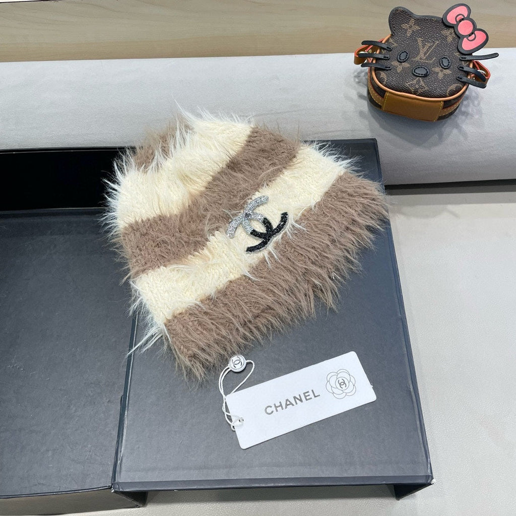 CHANEL BUCKET HAT IN BEIGE MIX CAMEL BROWN PLUSH AND WOOL 433425