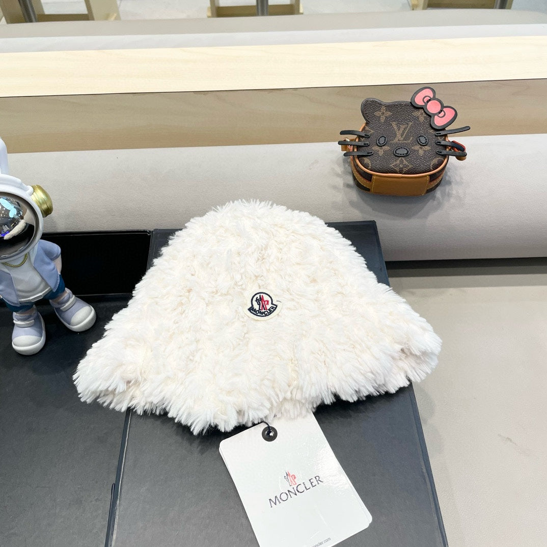 BUCKET HAT IN WHITE FLEECE 435040