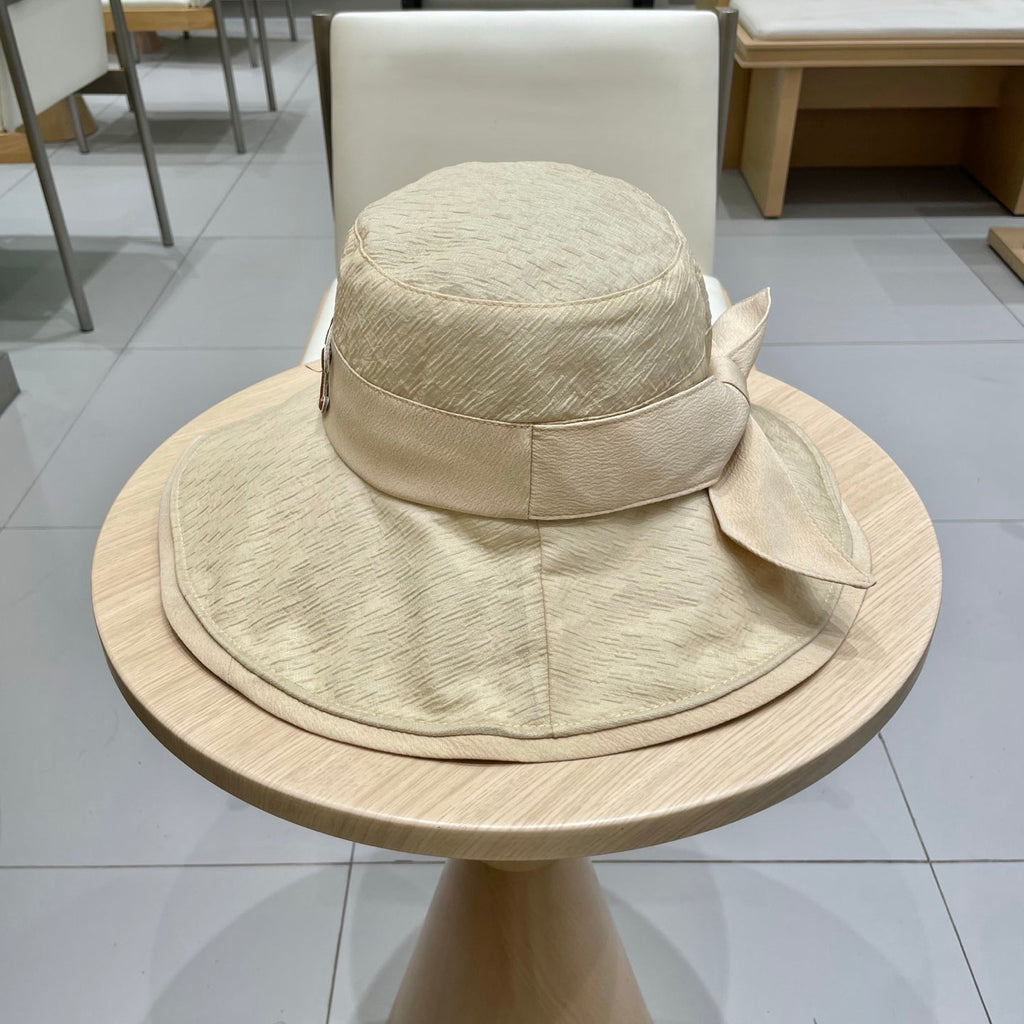 CELINE BUCKET HAT MODEL 650698 IN BEIGE FABRIC