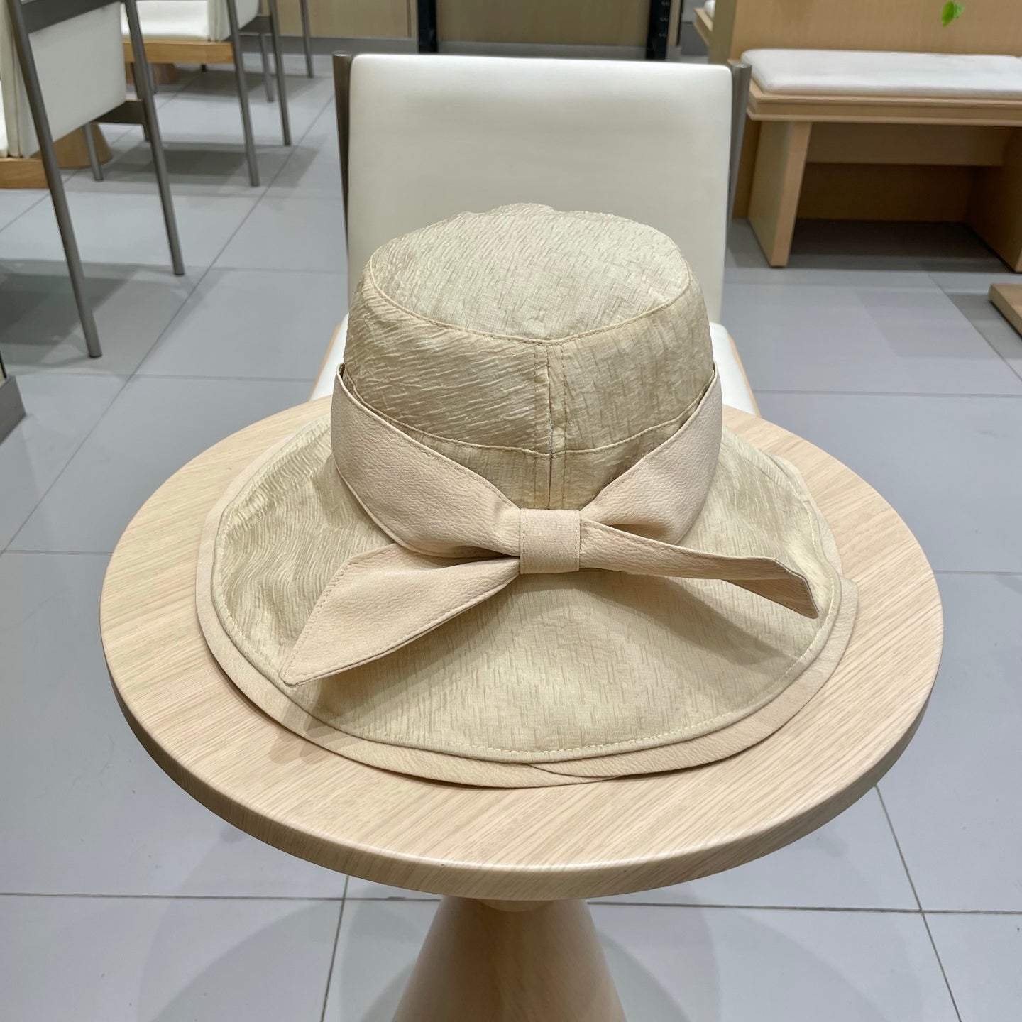 CELINE BUCKET HAT MODEL 650698 IN BEIGE FABRIC