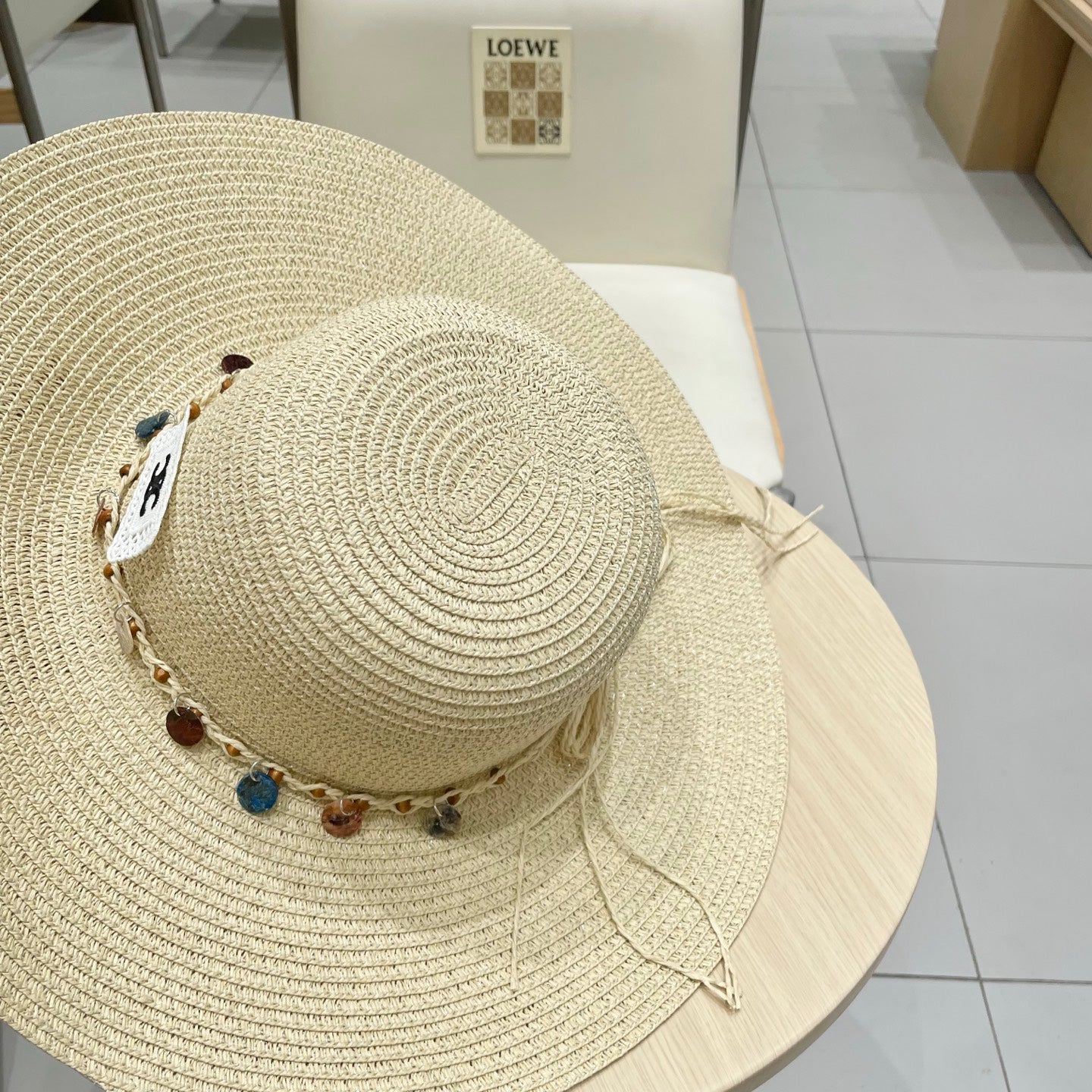 CELINE WIDE BRIM HAT MODEL 652185 IN BEIGE WOVEN STRAW