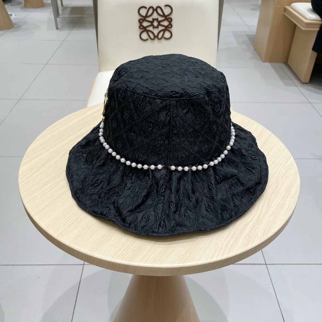 CHANEL BUCKET HAT BLACK PEARL 674114
