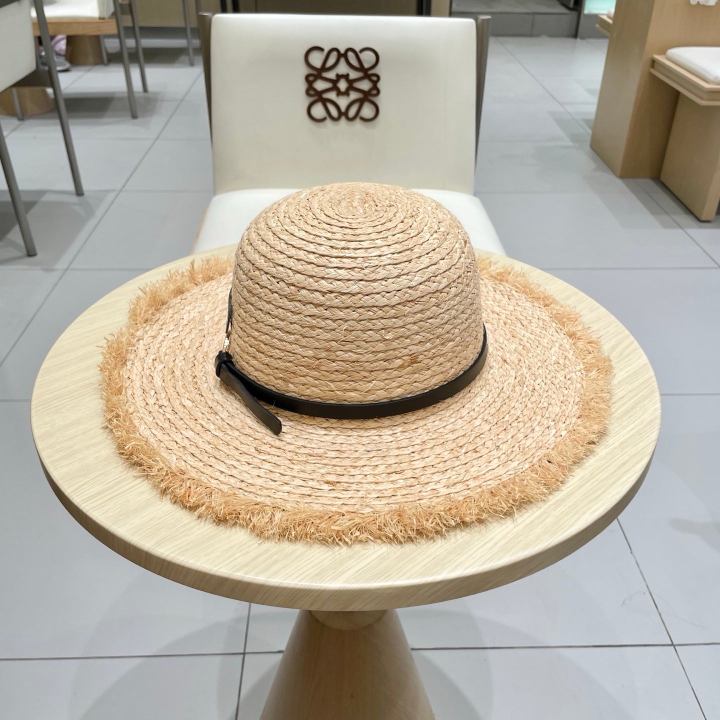 CELINE WIDE BRIM HAT MODEL 650422 IN NATURAL WITH BLACK LEATHER STRAP RAFFIA STRAW
