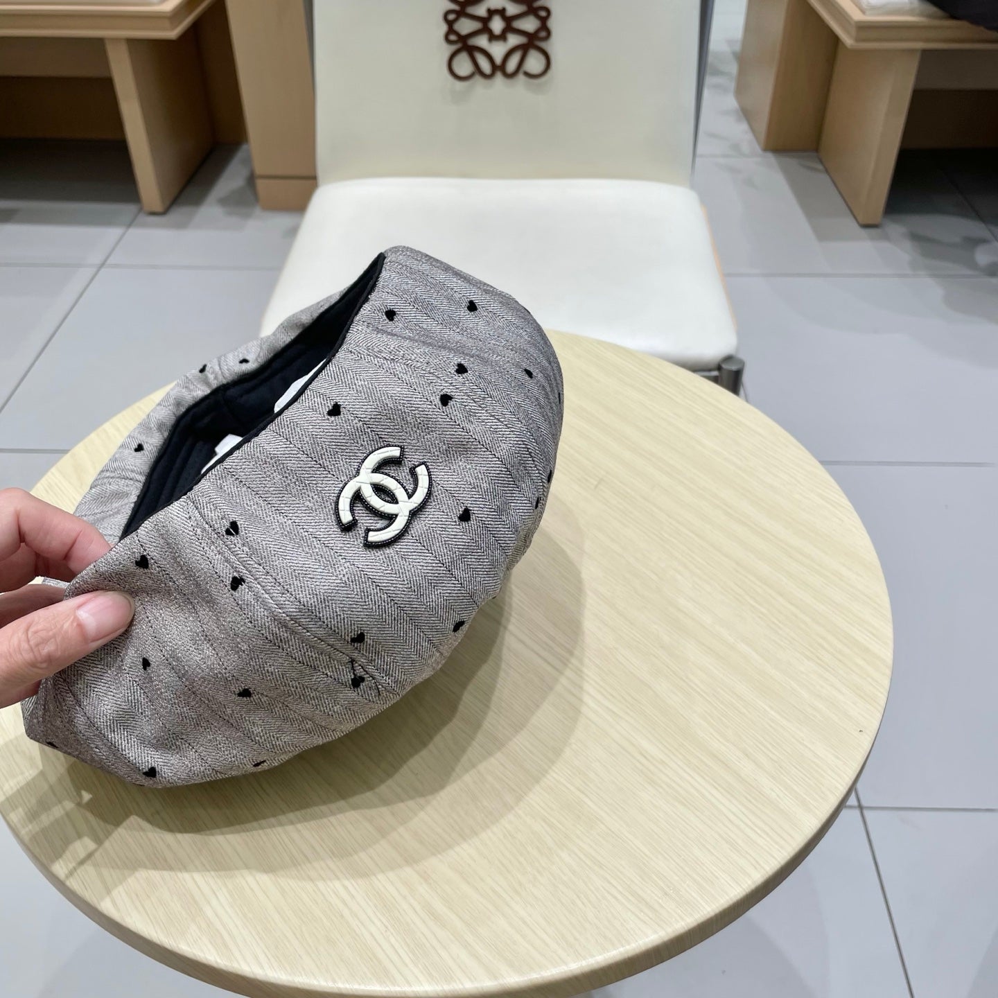 CHANEL BERET HAT POLKA DOT MOUSE GRAY 672671