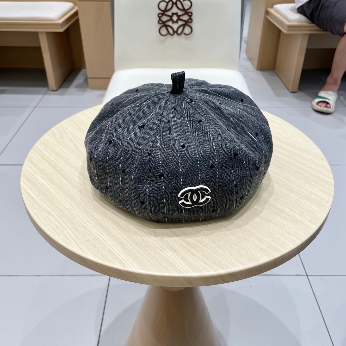 CHANEL BERET HAT POLKA DOT DARK GRAY 672672