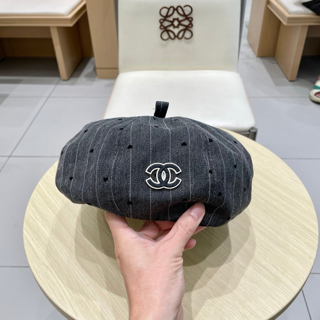 CHANEL BERET HAT POLKA DOT DARK GRAY 672672