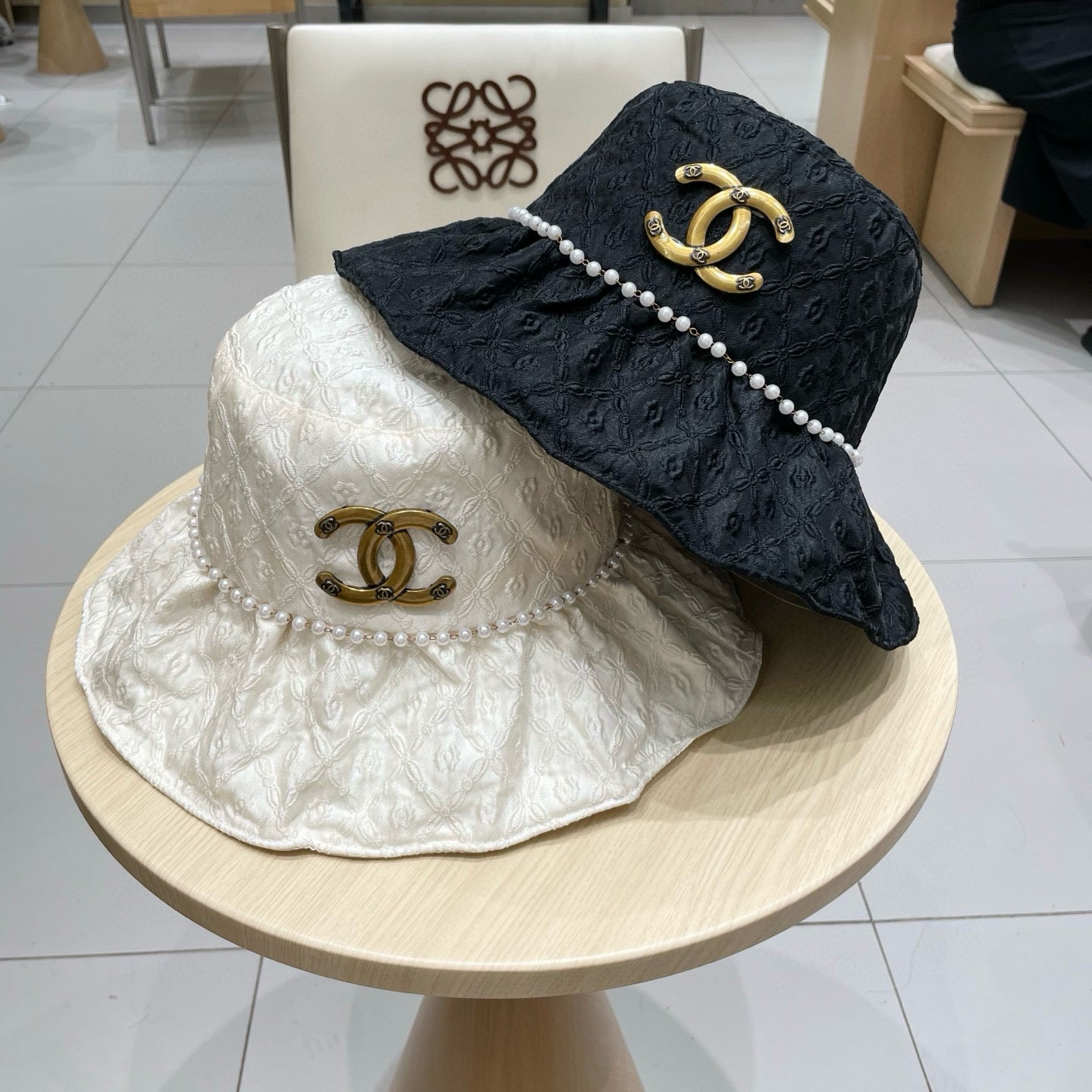 CHANEL BUCKET HAT BLACK PEARL 674114