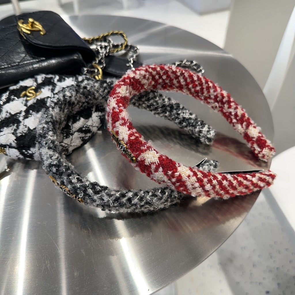 CHANEL CHERRY RED MIX WHITE WOOL HAIRBAND 412546