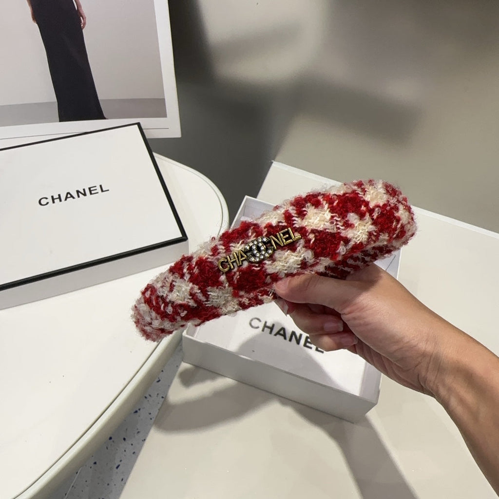 CHANEL CHERRY RED MIX WHITE WOOL HAIRBAND 412546