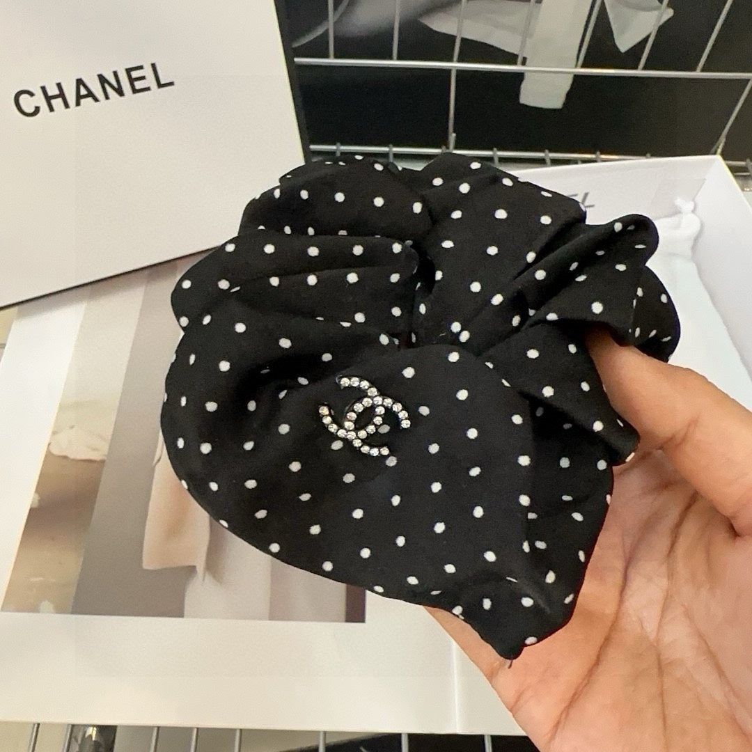 CHANEL BLACK DOT FABRIC SCRUNCHIE 418926