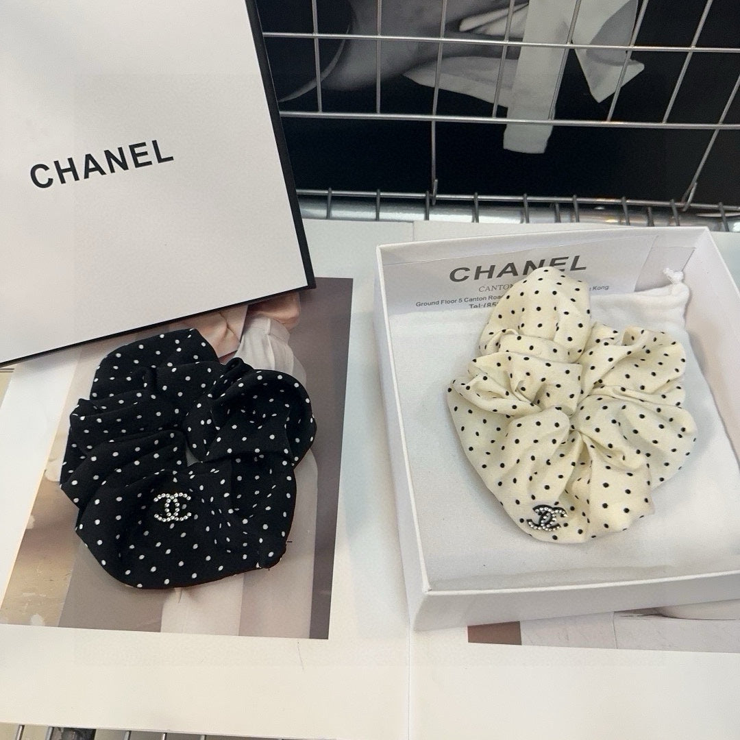 CHANEL BLACK DOT FABRIC SCRUNCHIE 418926