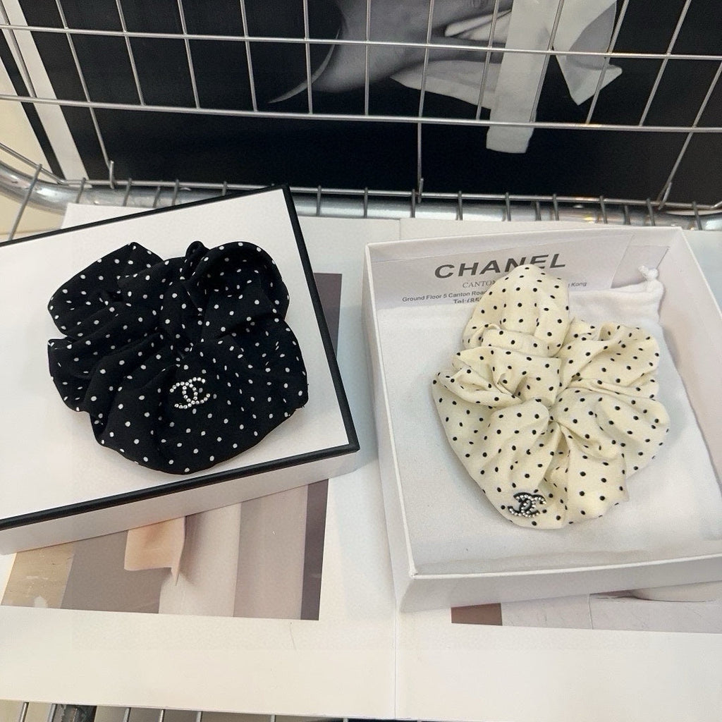 CHANEL BLACK DOT FABRIC SCRUNCHIE 418926