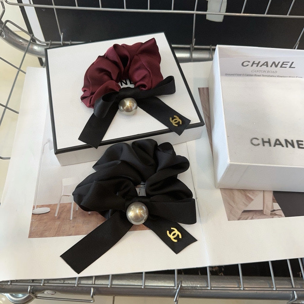 CHANEL SANGRIA RED WRINKLED SILK AND FABRIC 423631