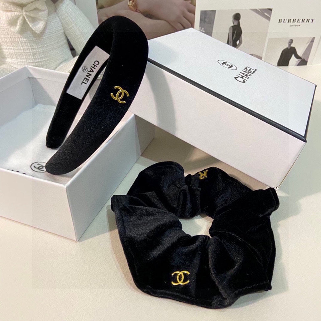 CHANEL BLACK VELVET HAIRBAND 124628