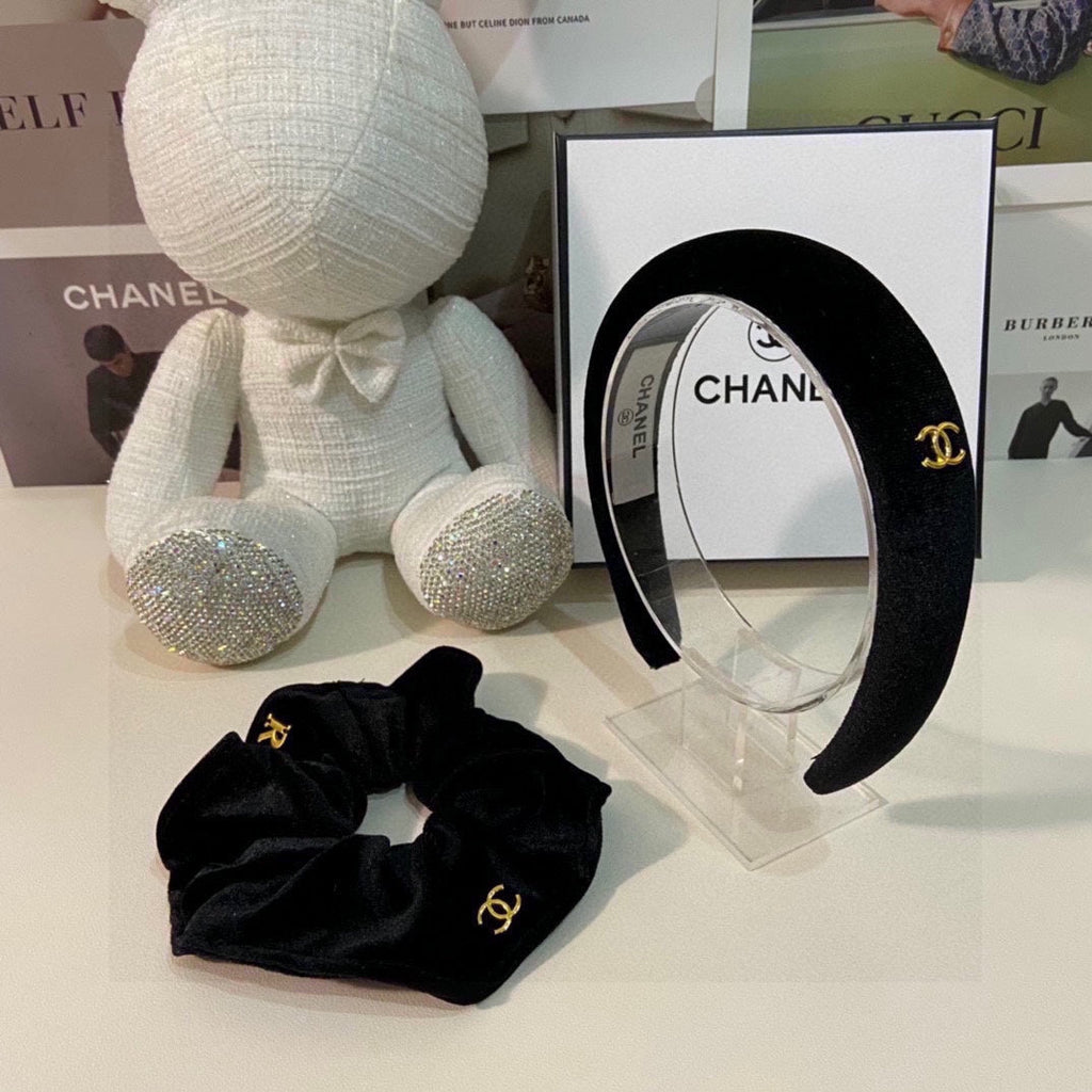 CHANEL BLACK VELVET HAIRBAND 124628