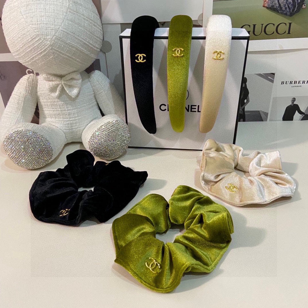 CHANEL OLIVE GREEN VELVET HAIRBAND 124629