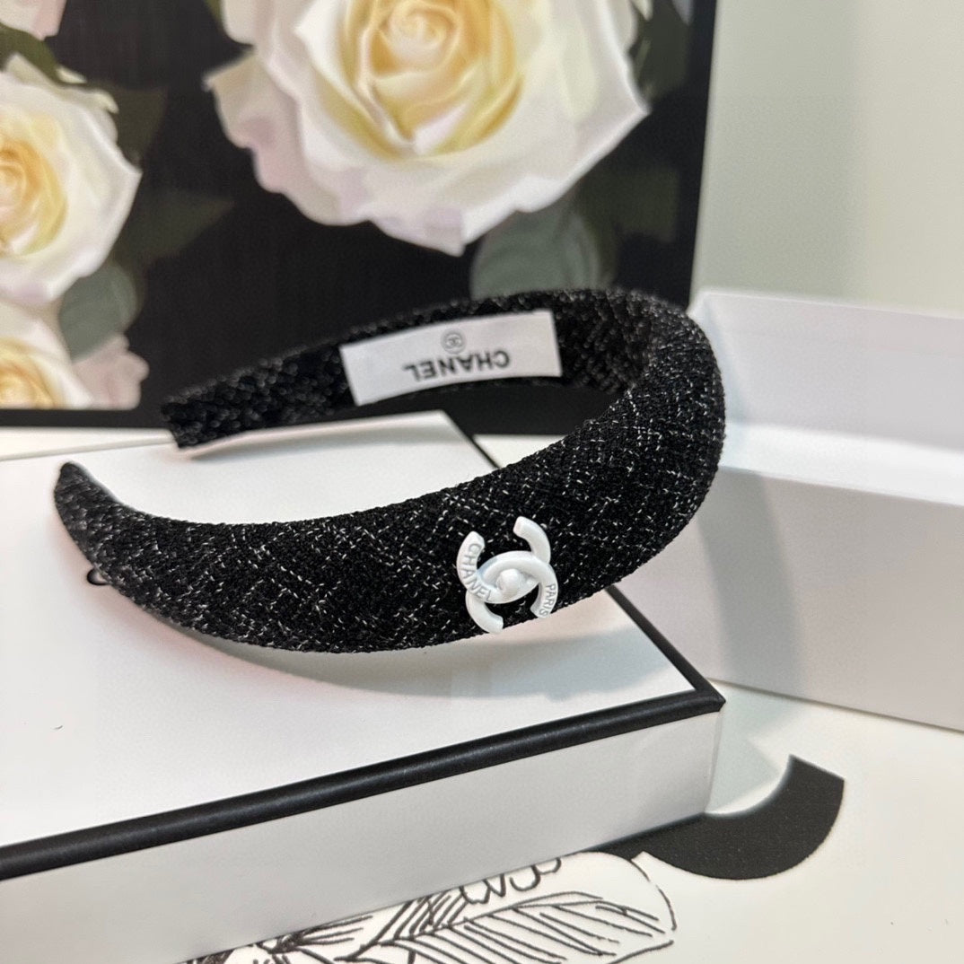 CHANEL BLACK TWEED HAIRBAND 124639