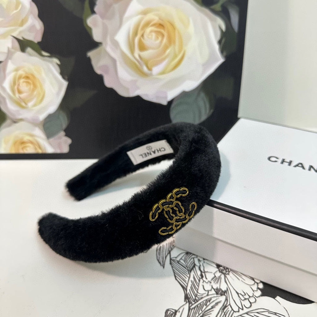 CHANEL BLACK SHEARLING HEADBAND 151385