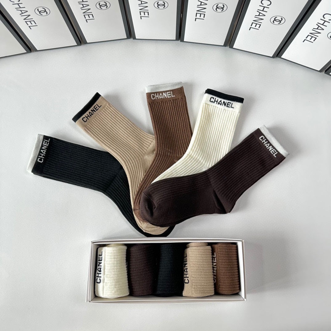 CHANEL CREW SOCKS 410988 ( 1 BOX )