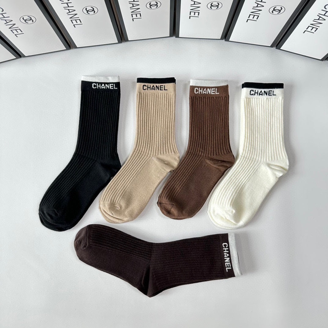 CHANEL CREW SOCKS 410988 ( 1 BOX )