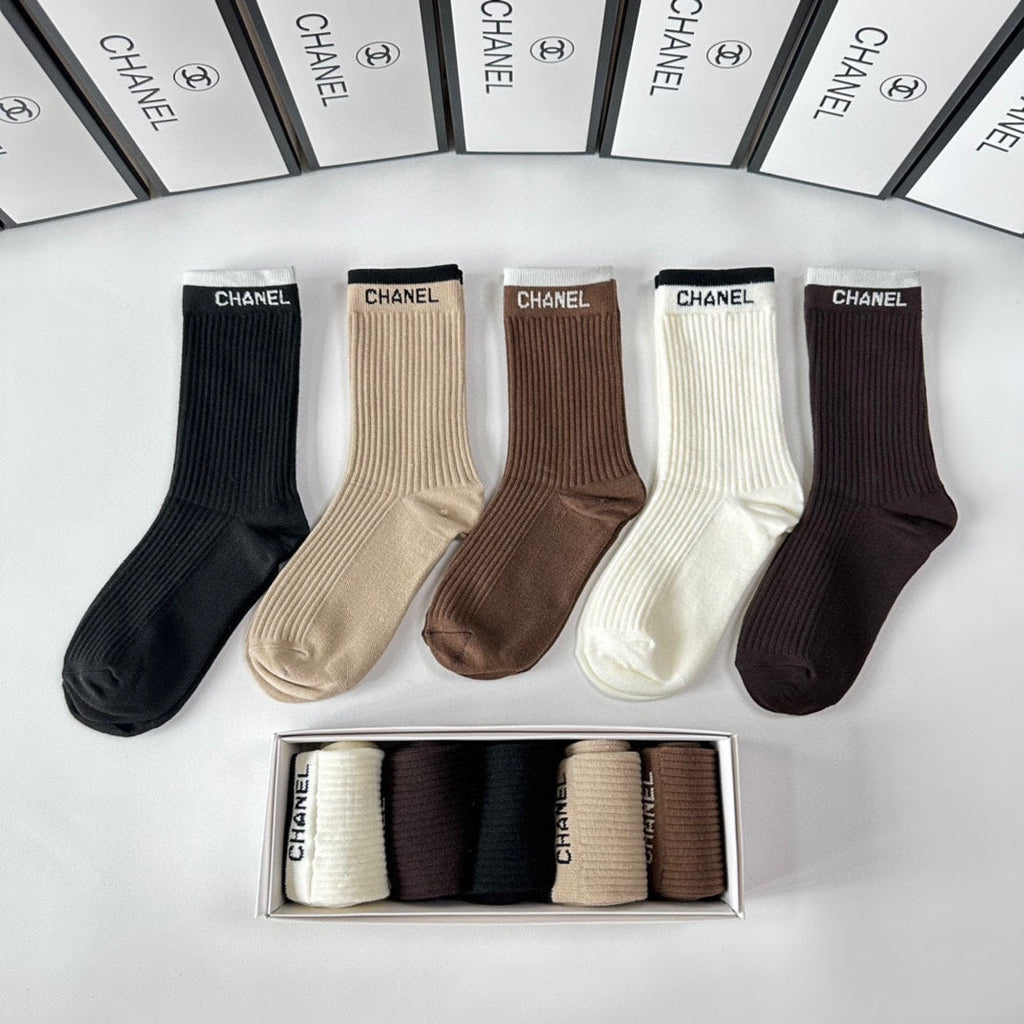 CHANEL CREW SOCKS 410988 ( 1 BOX )