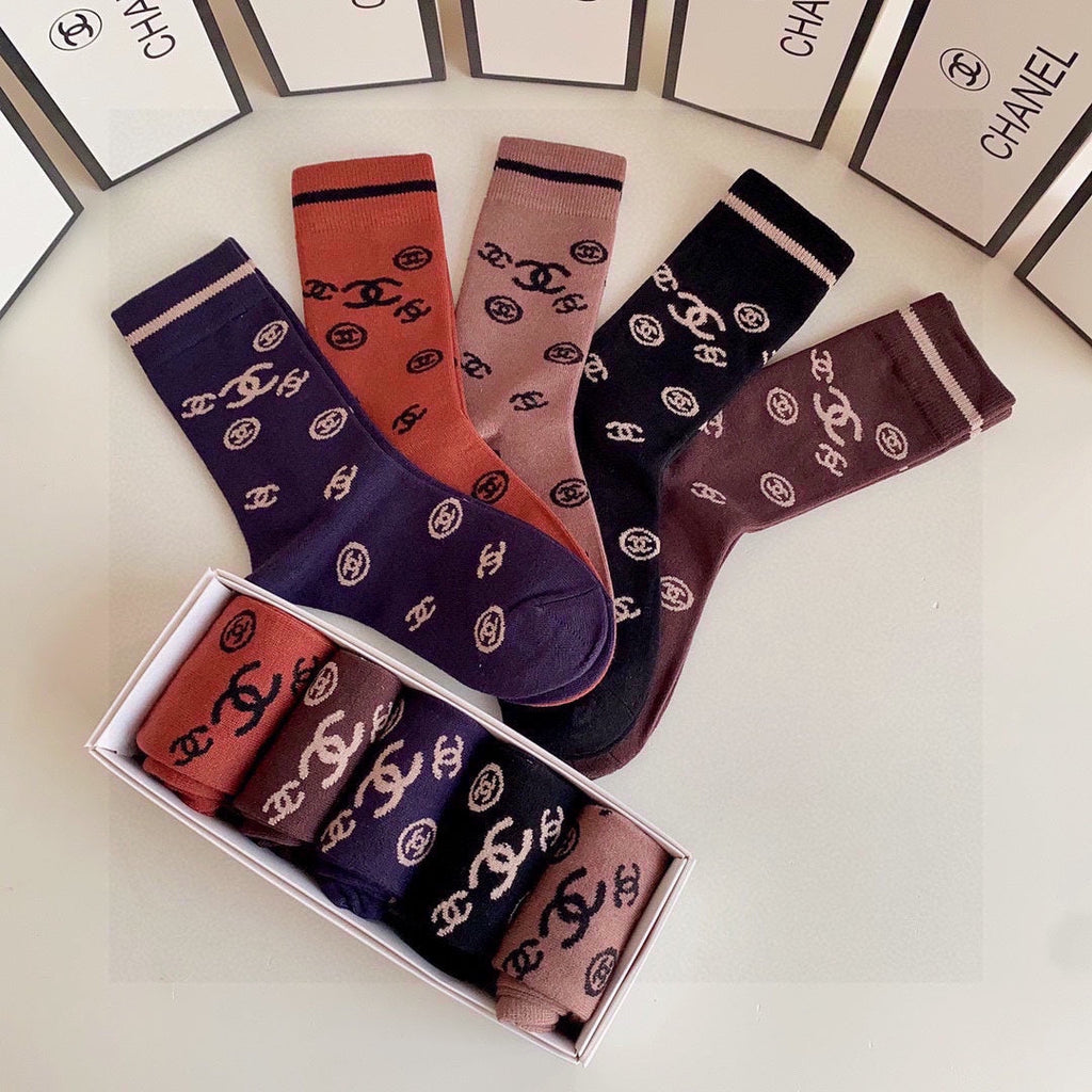 CHANEL CREW SOCKS 410989 ( 1 BOX )