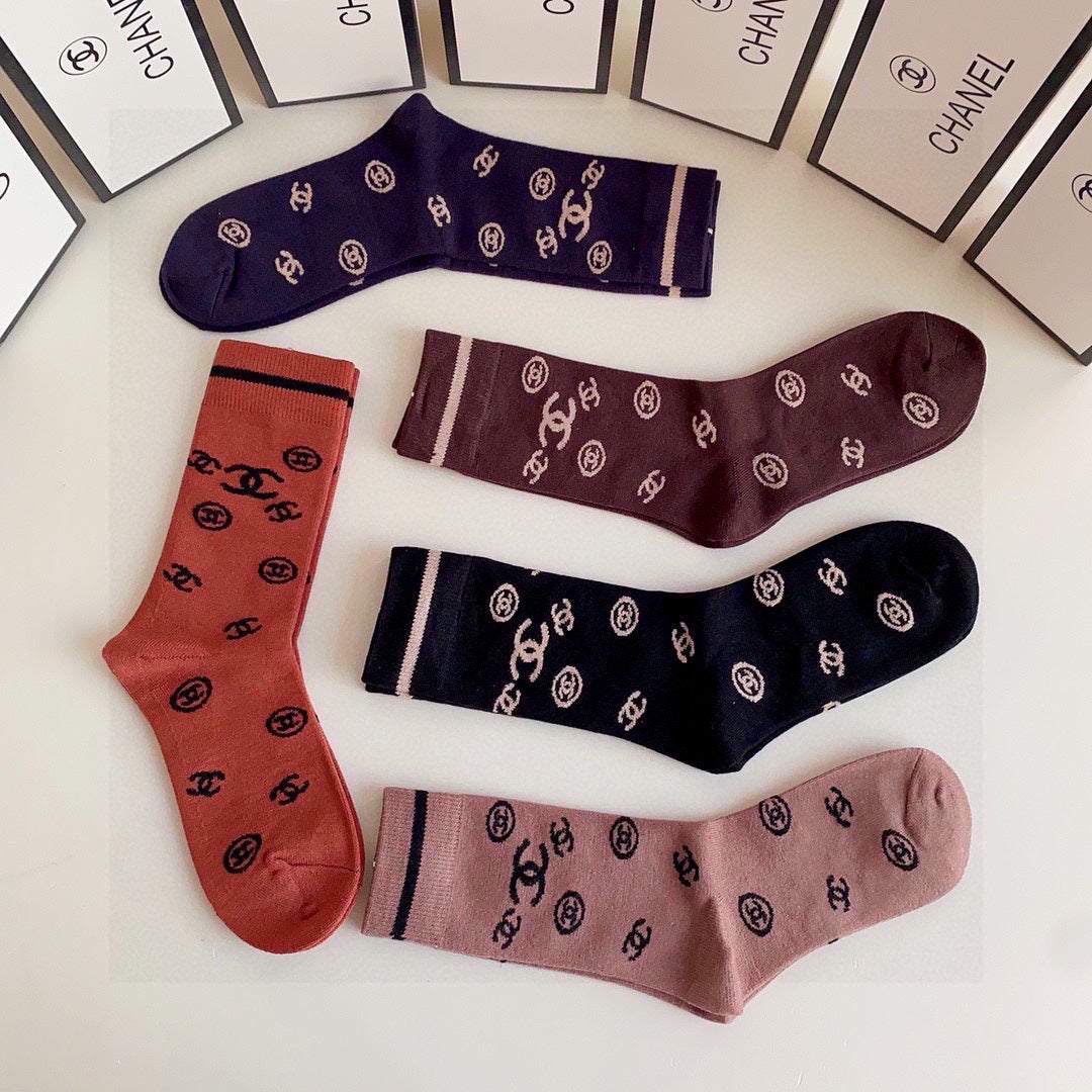 CHANEL CREW SOCKS 410989 ( 1 BOX )