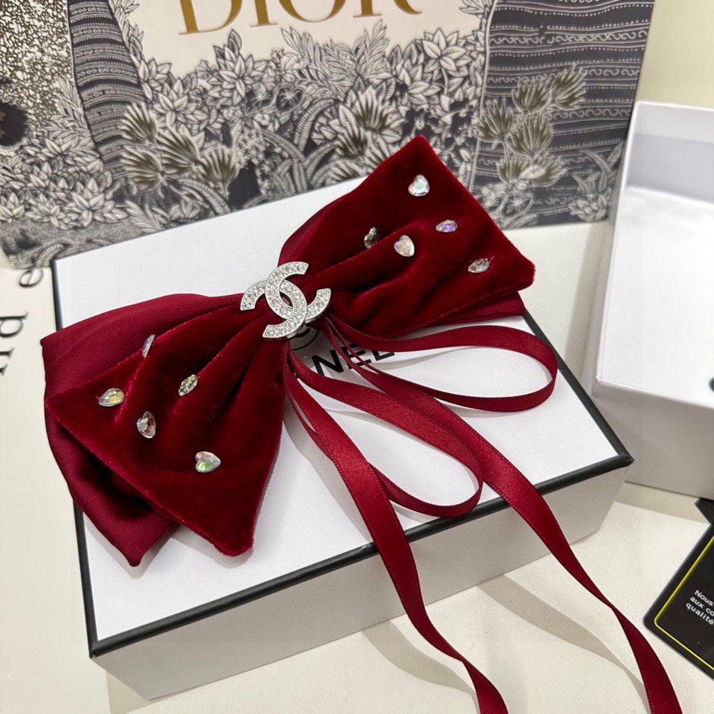 CHANEL CRIMSON RED VELVET HAIR CLIP WITH BOW AND CRYSTAL 412470