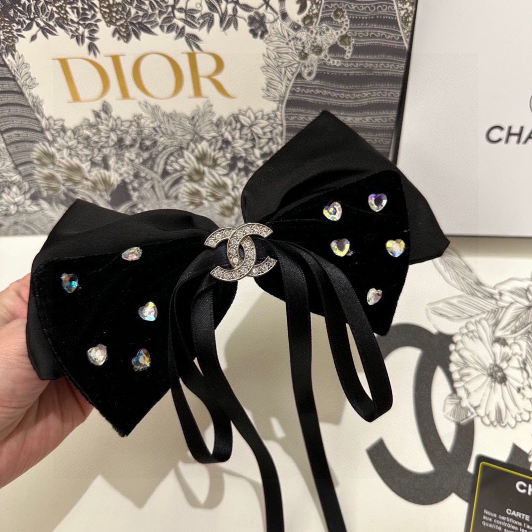 CHANEL BLACK VELVET HAIR CLIP WITH BOW AND CRYSTAL 412471