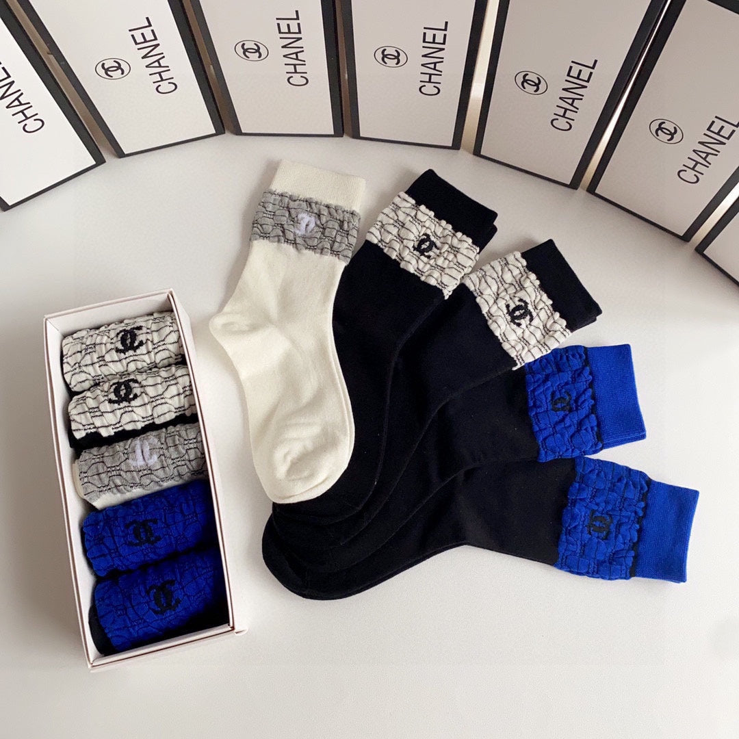 CHANEL CREW SOCKS 412593 ( 1 BOX )