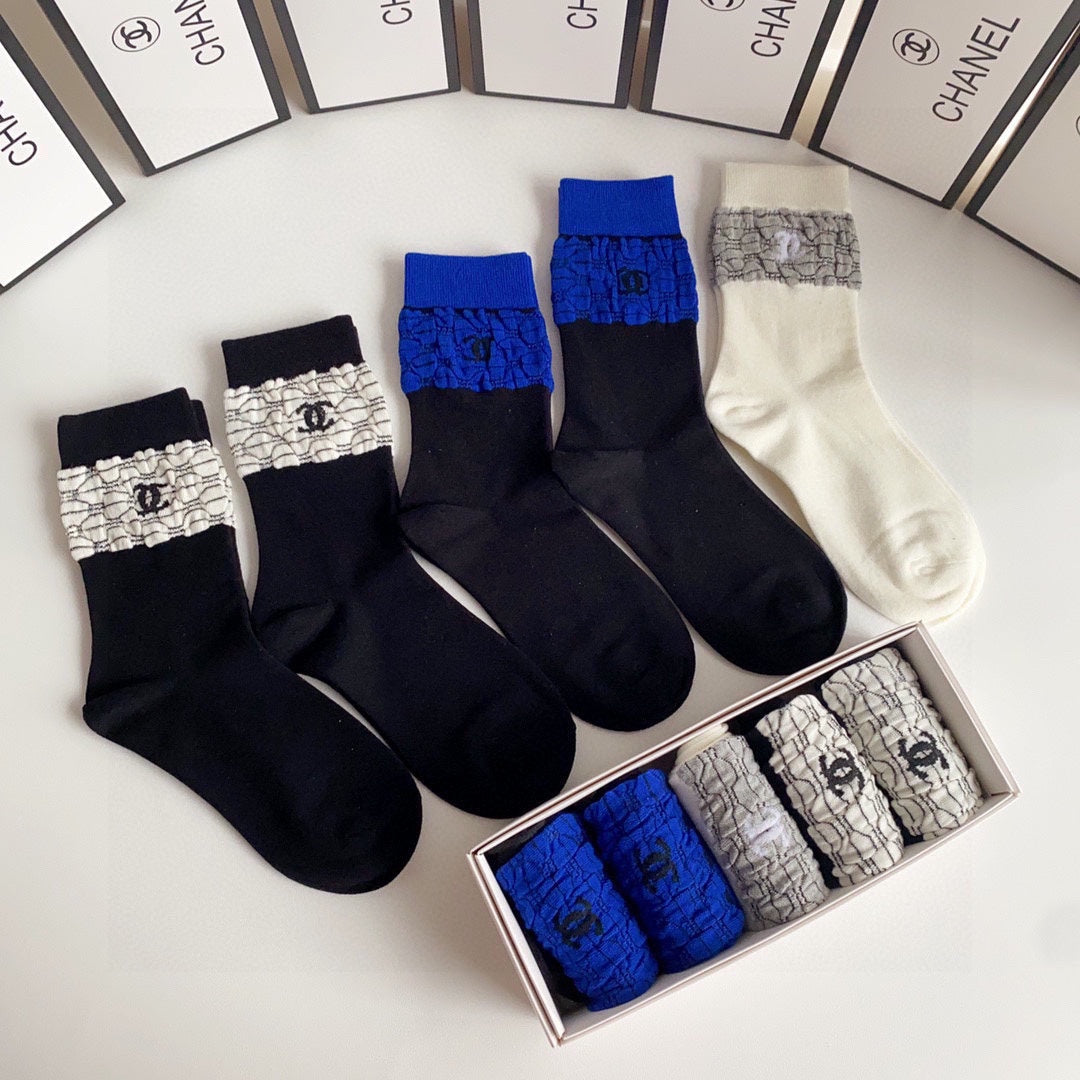 CHANEL CREW SOCKS 412593 ( 1 BOX )