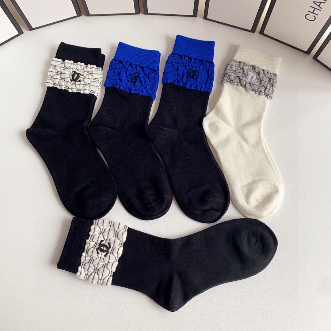 CHANEL CREW SOCKS 412593 ( 1 BOX )