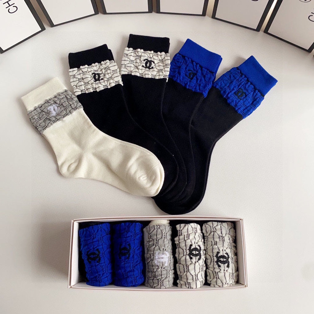 CHANEL CREW SOCKS 412593 ( 1 BOX )