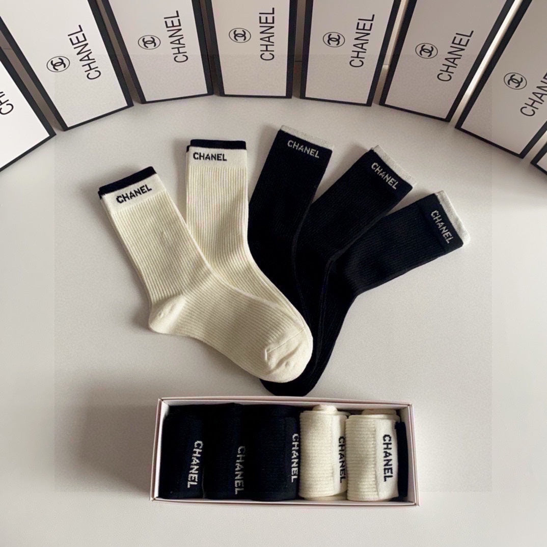 CHANEL CREW SOCKS 412593 ( 1 BOX )