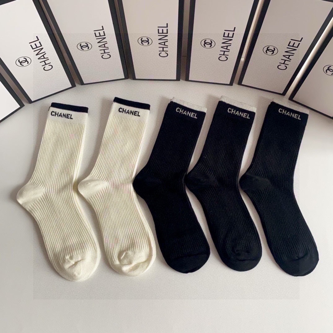 CHANEL CREW SOCKS 412593 ( 1 BOX )