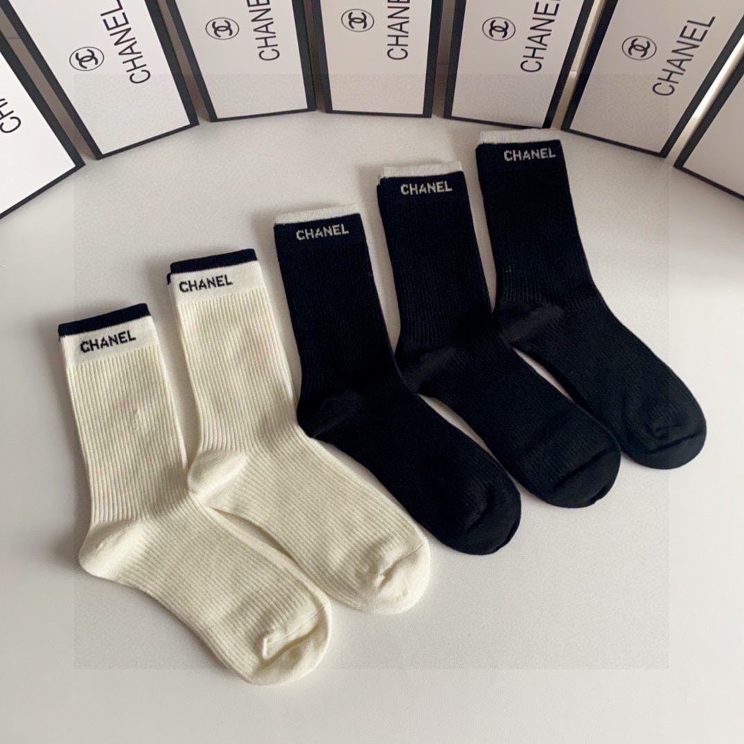 CHANEL CREW SOCKS 412593 ( 1 BOX )