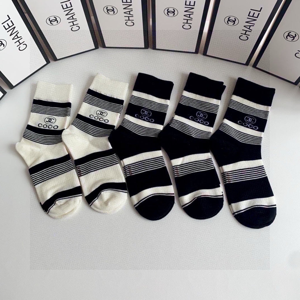 CHANEL CREW SOCKS 412600 ( 1 BOX )