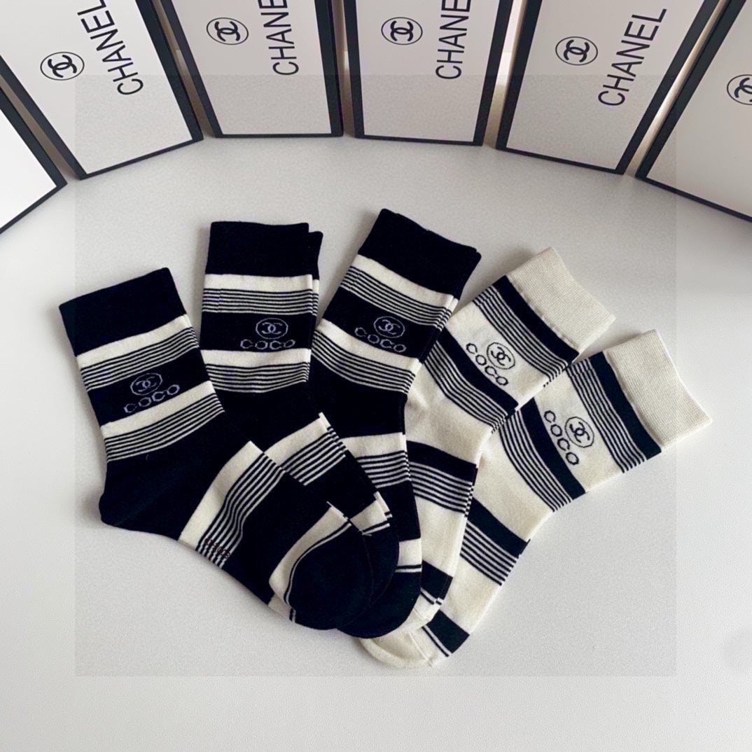 CHANEL CREW SOCKS 412600 ( 1 BOX )
