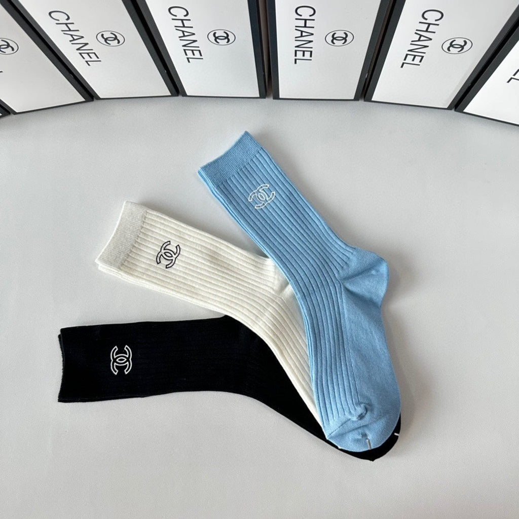 CHANEL CREW SOCKS 417469 ( 1 BOX )